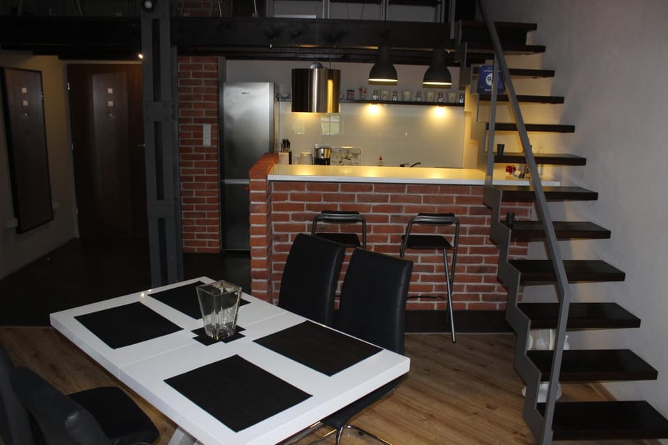 Living room, Photo of the whole room