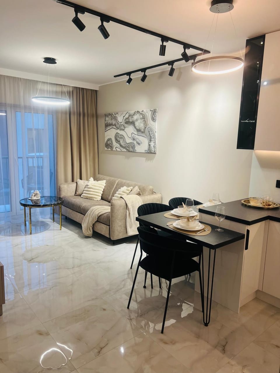 Living room, Seating area
