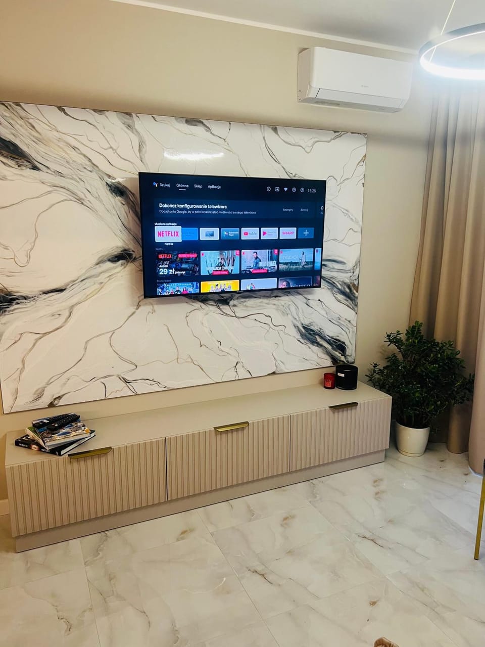 TV and multimedia, air conditioner