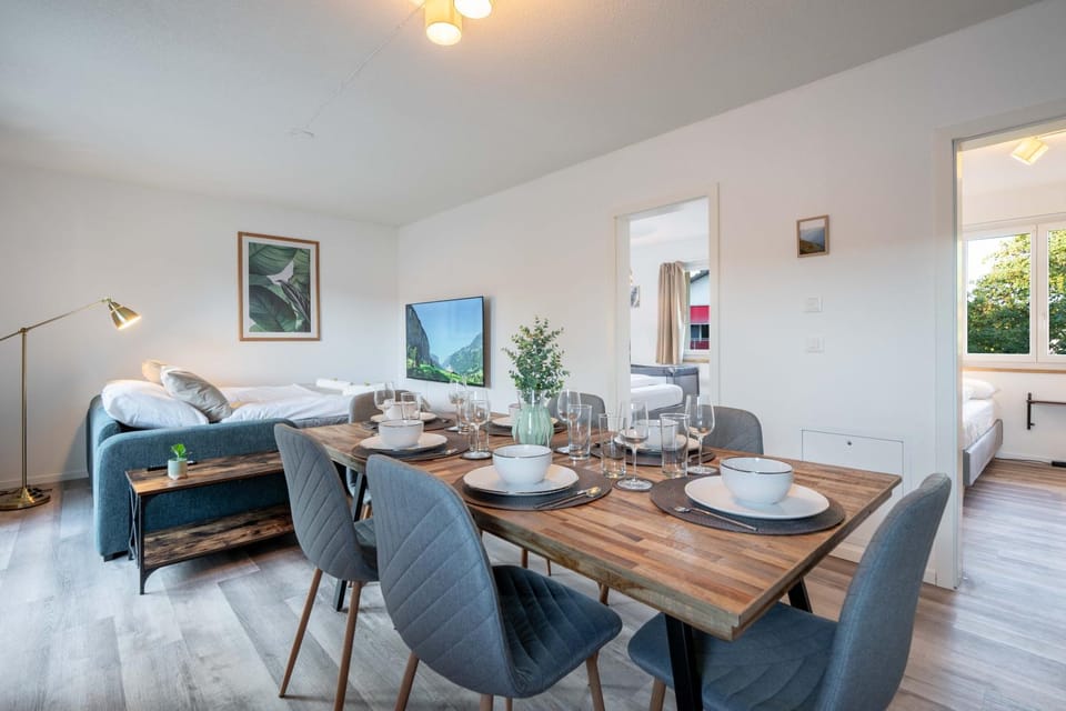 Living room, Dining area