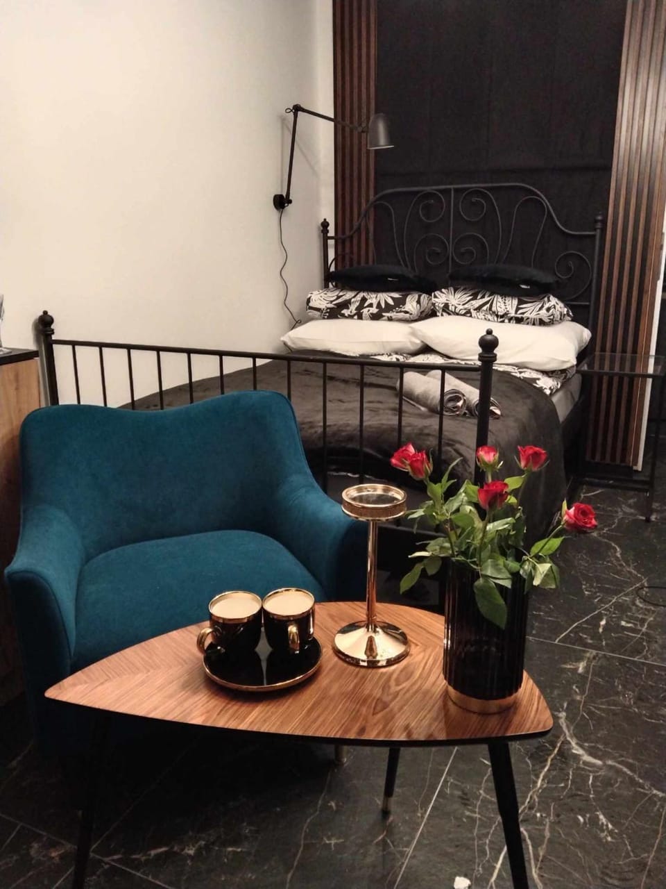 Bed, Living room, Seating area, Bedroom