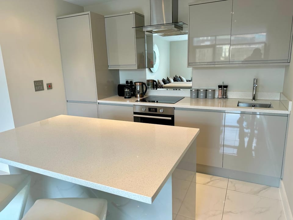 Seating area, Dining area, kitchen, kitchen