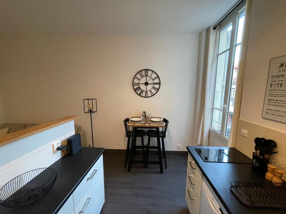 Charmant Studio - Port de Nice Apartment in Nice