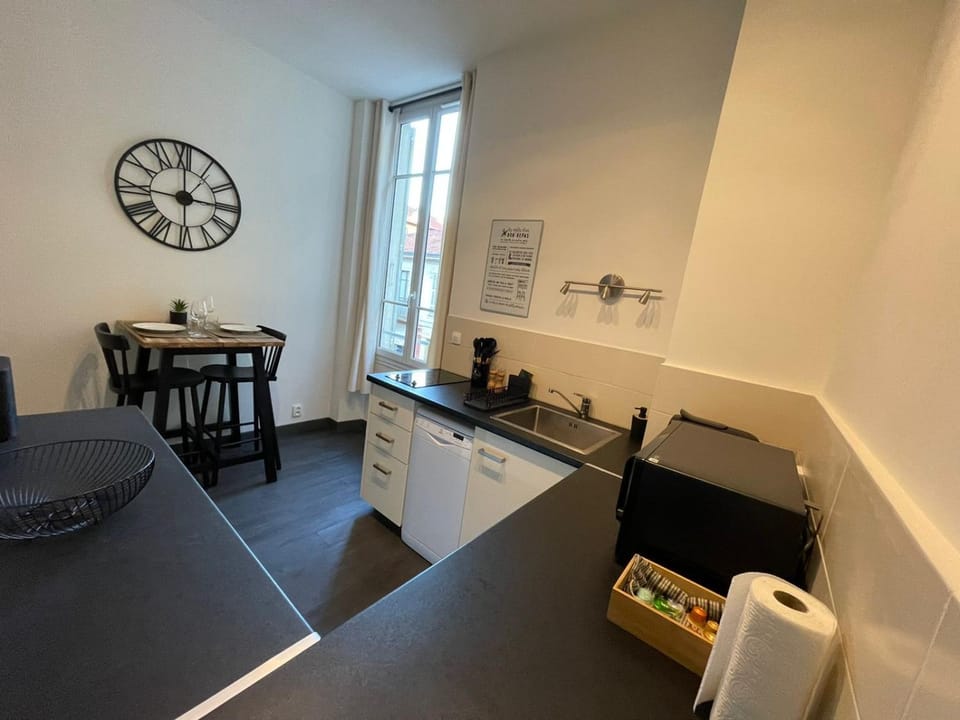 Charmant Studio - Port de Nice Apartment in Nice