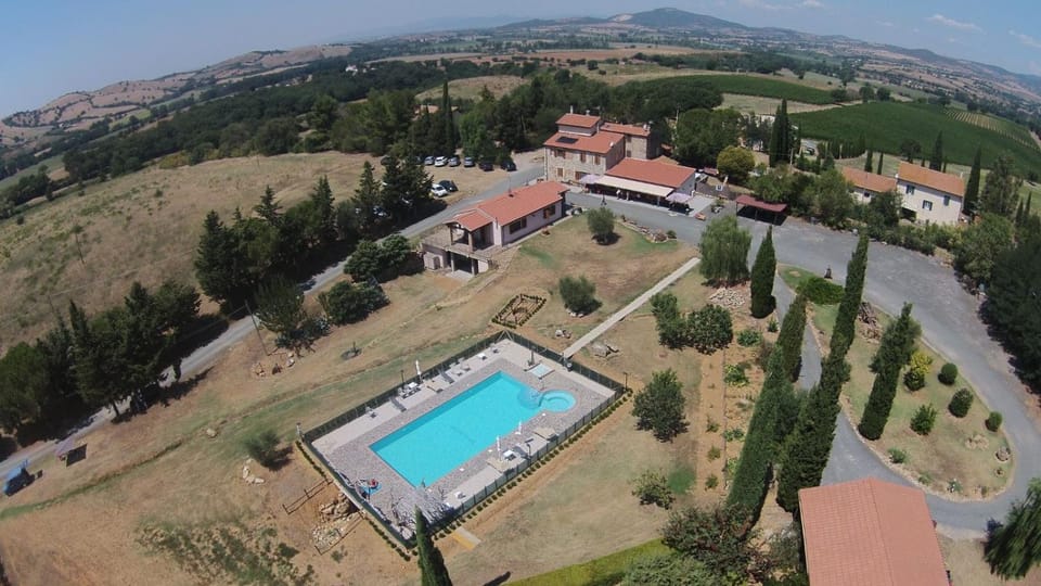 Bird's eye view, Pool view
