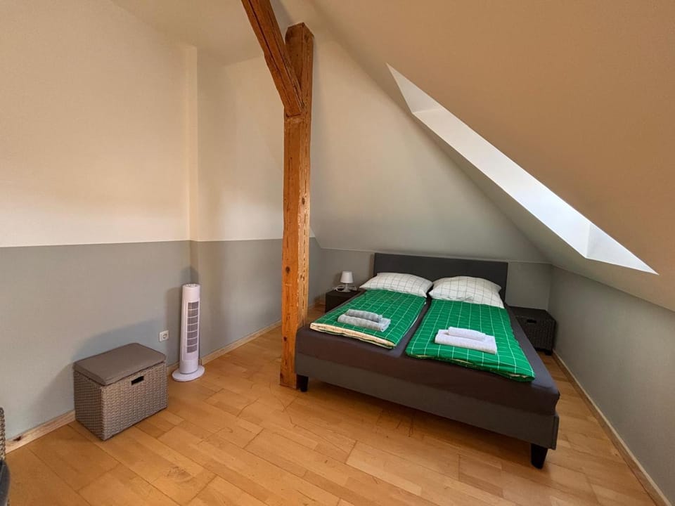 Doppelzimmer, TV- Bad, Kühlschrank- Parkplatz-17 Bed and Breakfast in Lower Saxony, Germany