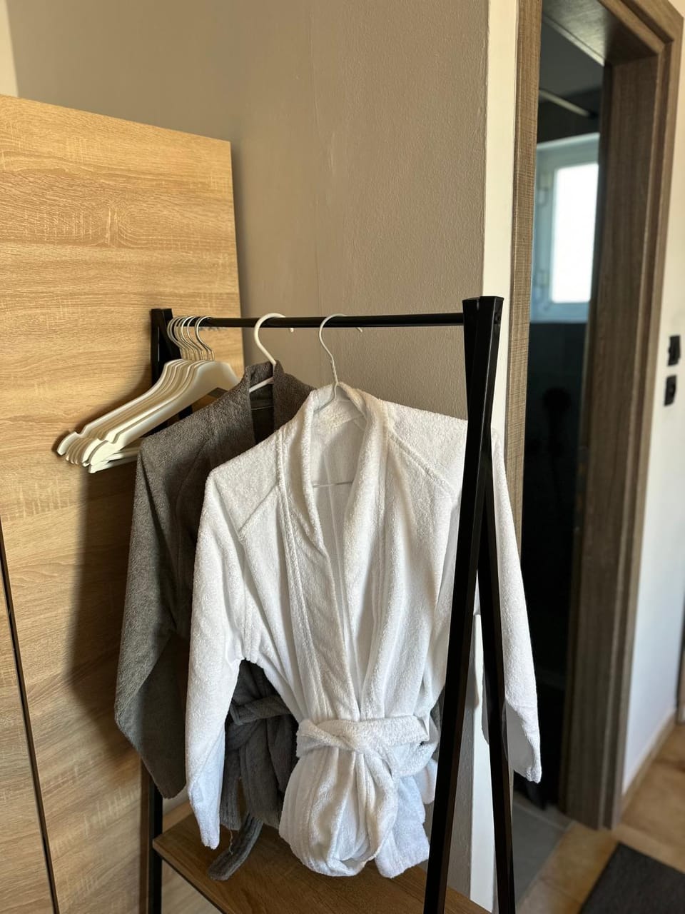 towels, wardrobe
