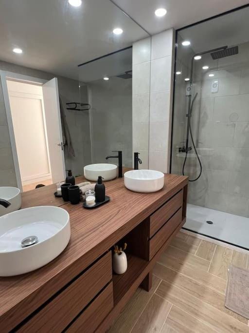 Marina & Beach front Bliss Apartment in Benalmadena