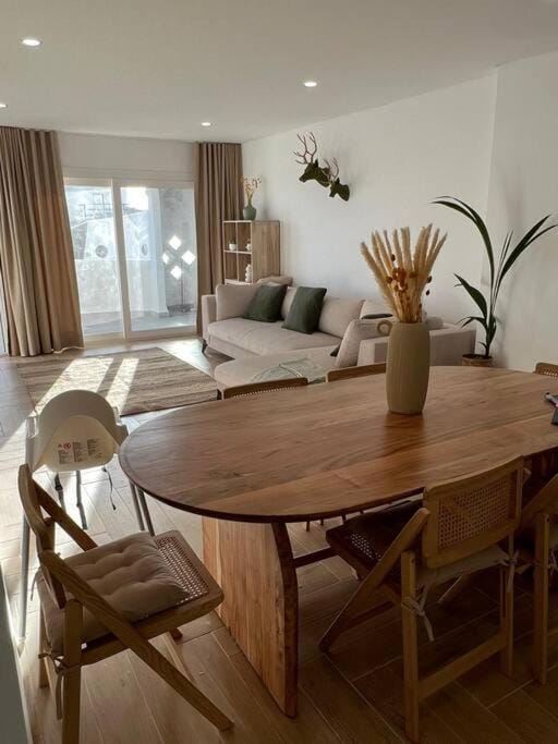 Marina & Beach front Bliss Apartment in Benalmadena
