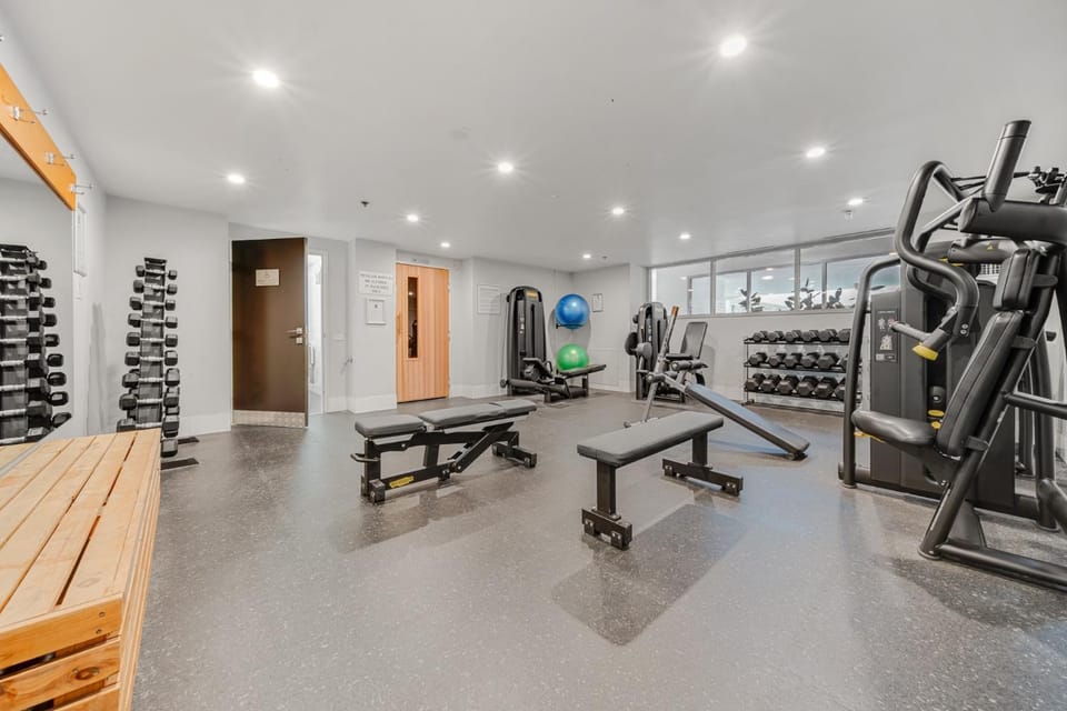 Glorious Central Canberra 1-Bed with Sauna & Pool Apartment in Canberra