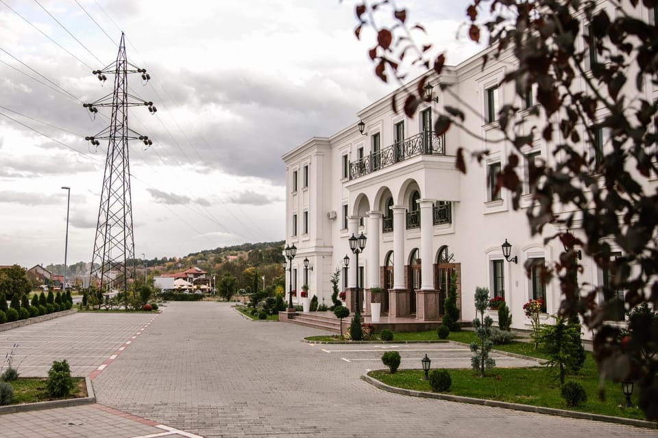Apartments & rooms Beli Dvor Hotel in Serbia