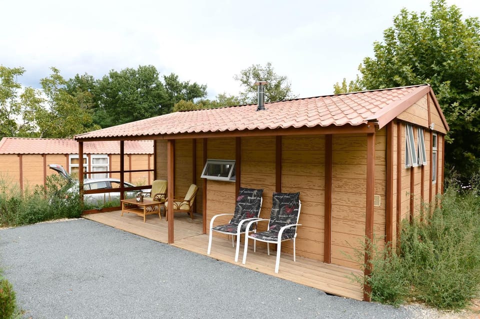 BUNGALOW Farm Stay in Occitanie