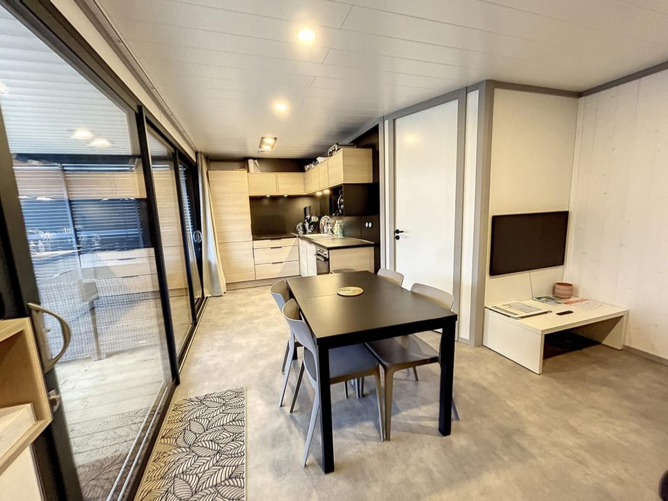 Chalet standing avec piscine chauffée, 4 couchages, proche plage et commerces, WIFI inclus - FR-1-361-527 Chalet in Saint-Pair-sur-Mer