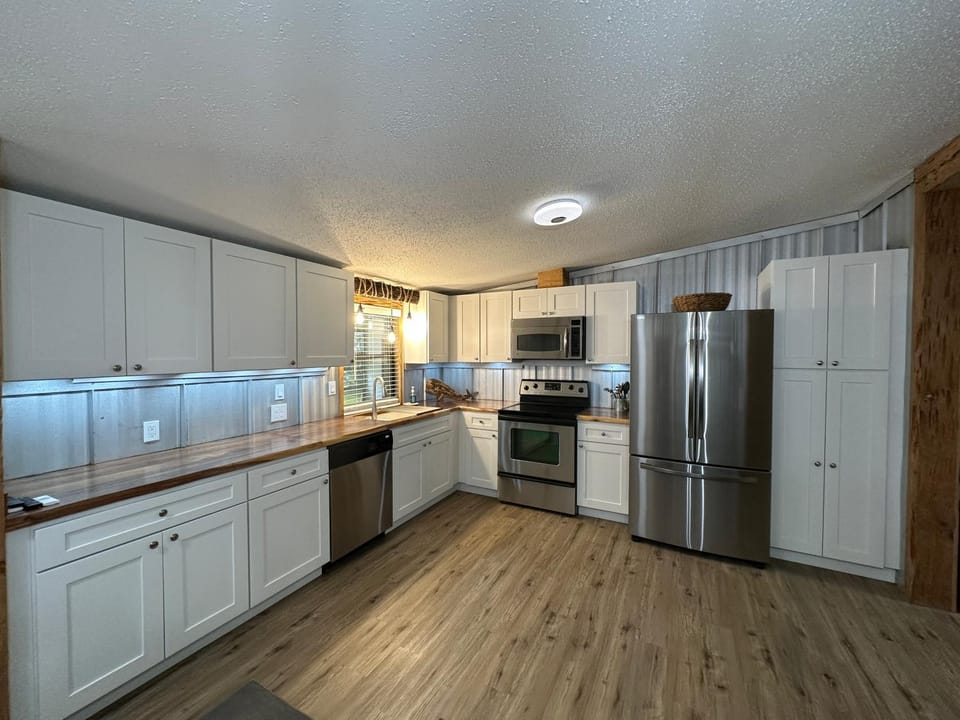 Kitchen or kitchenette, dishwasher, minibar, pet friendly, stove, toaster
