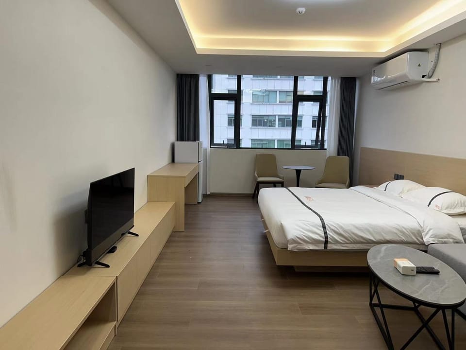 Bed, air conditioner