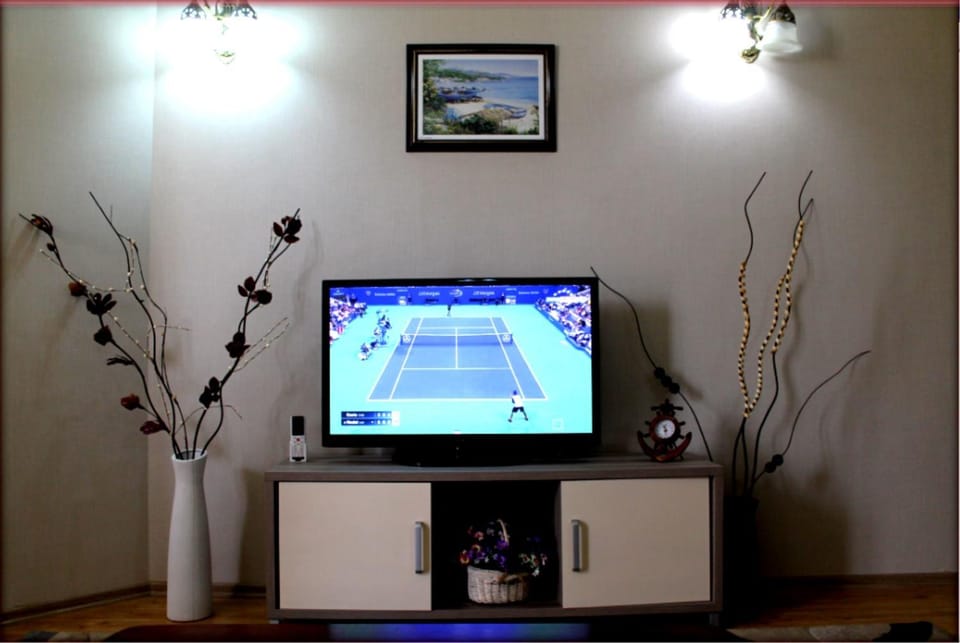 Communal lounge/ TV room, Entertainment