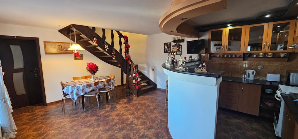 Pensiunea Bella Sacele Bed and Breakfast in Brașov County