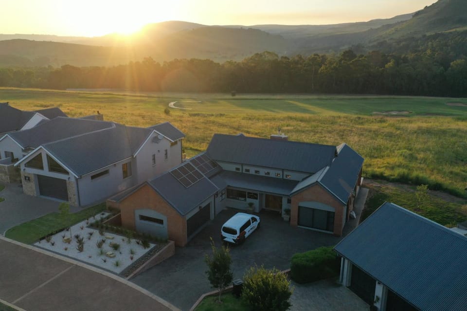 Highland gate Golf estate Mountain view 780 House in South Africa