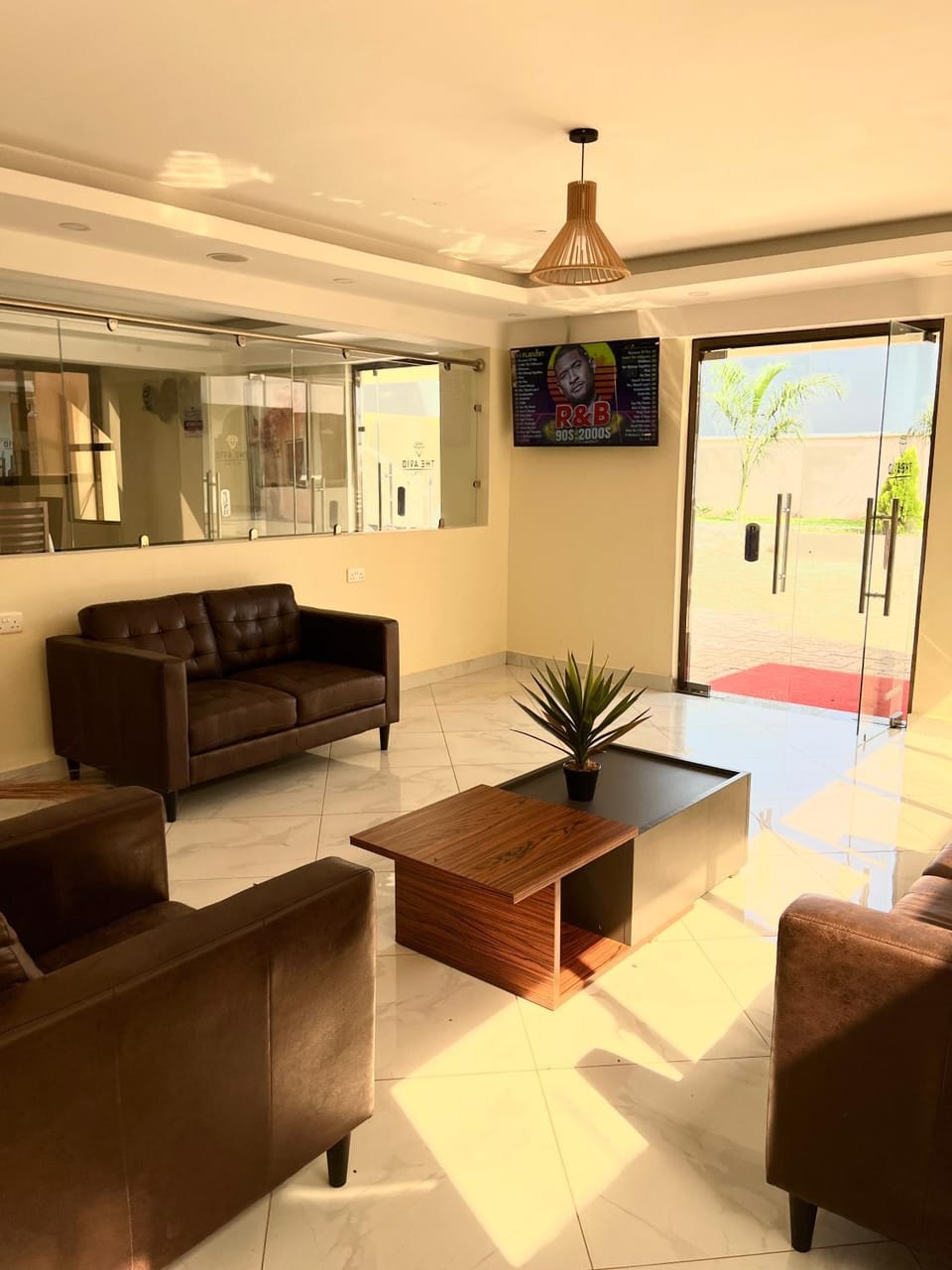 Communal lounge/ TV room, Lobby or reception