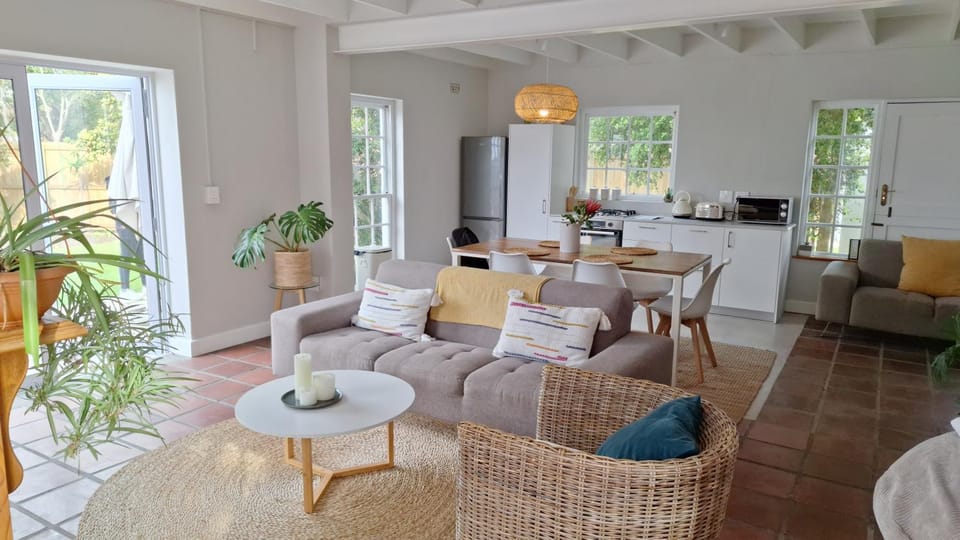 4 Periwinkle Place House in Cape Town