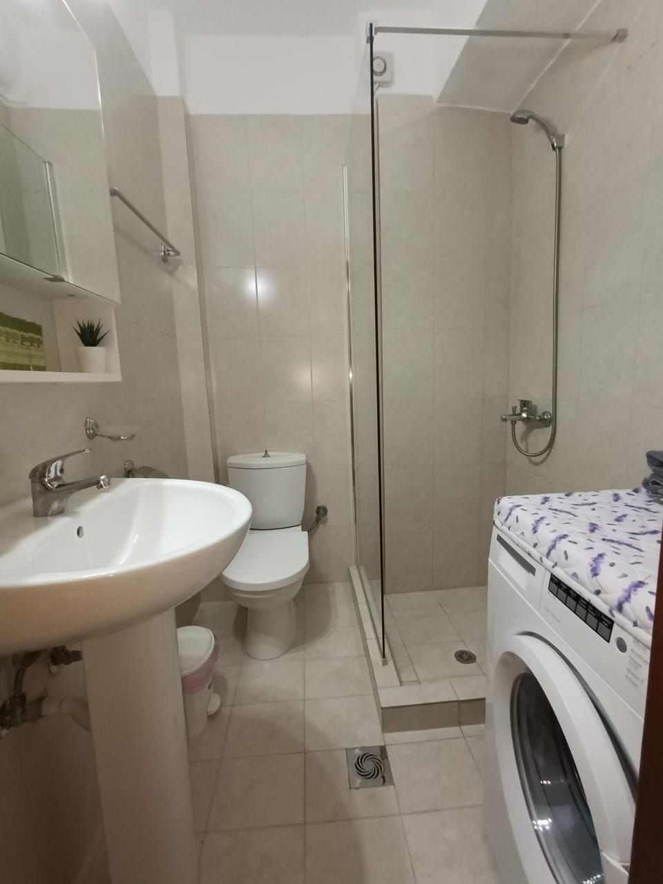 Shower, Bathroom