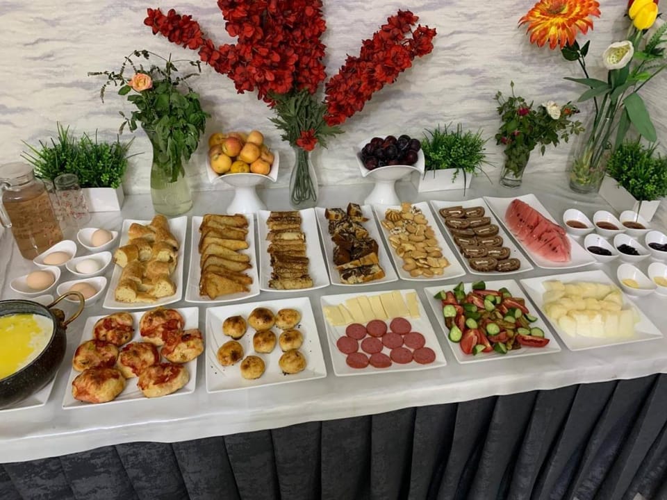 Food and drinks, Food, Buffet breakfast