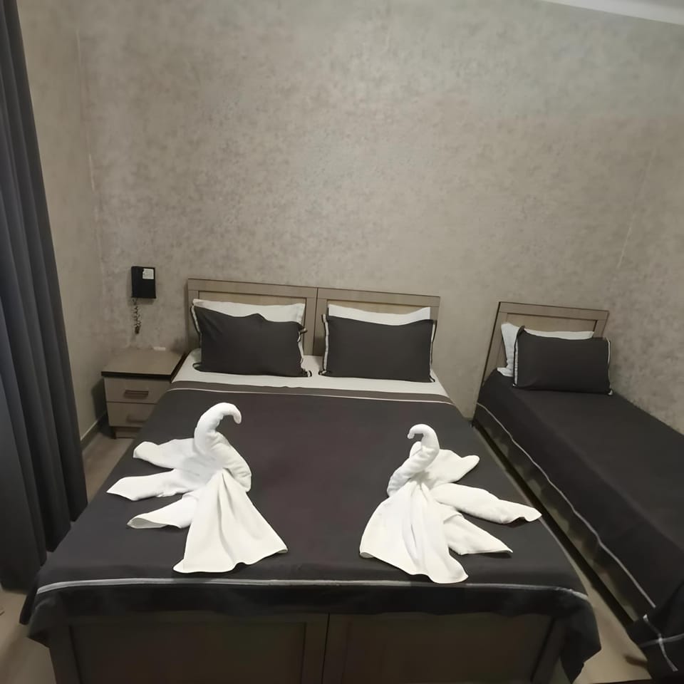 Bed, bunk bed