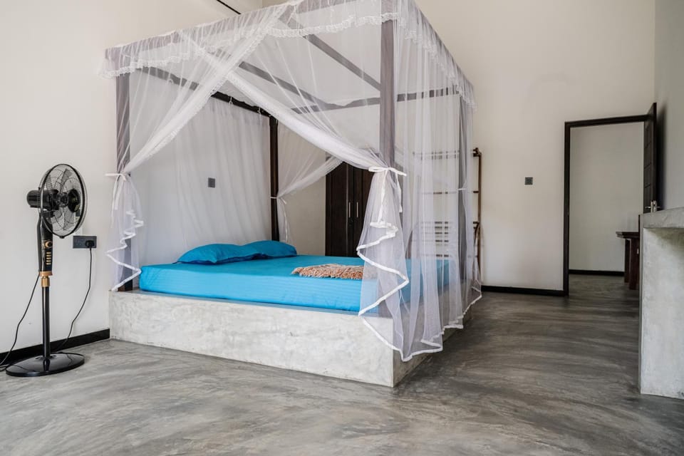 Villa Conch by Om House in Hikkaduwa