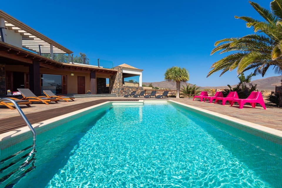 Property building, Patio, Day, Natural landscape, Other, Pool view, Swimming pool, sunbed