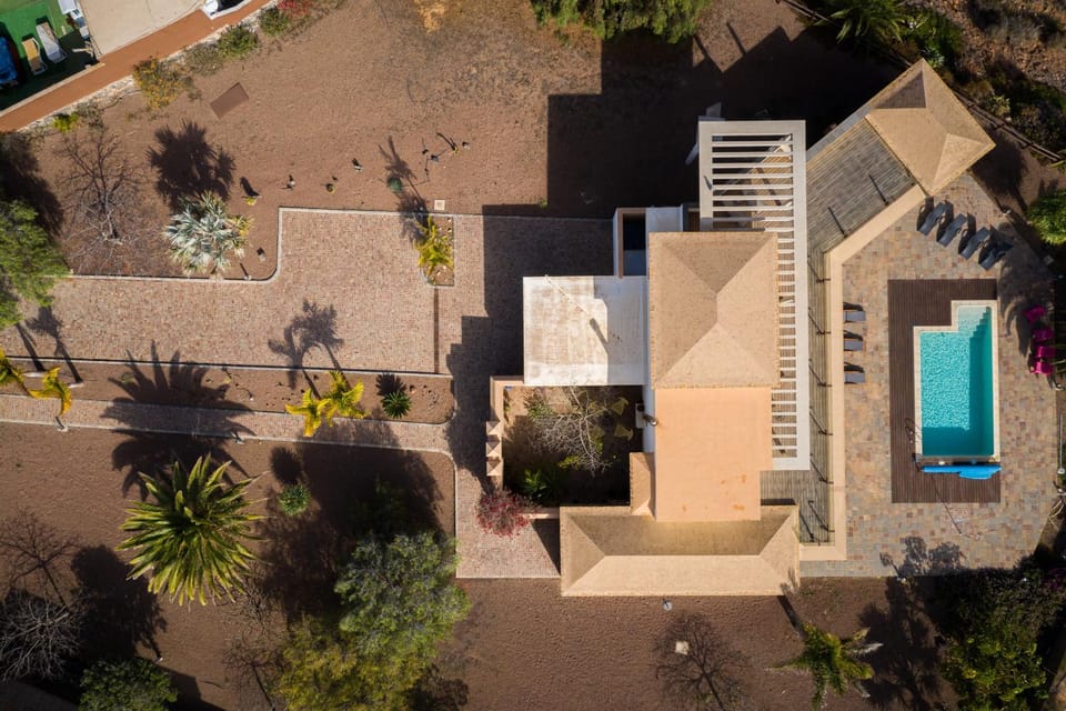 Property building, Day, Bird's eye view, Other, Pool view, Swimming pool, sunbed