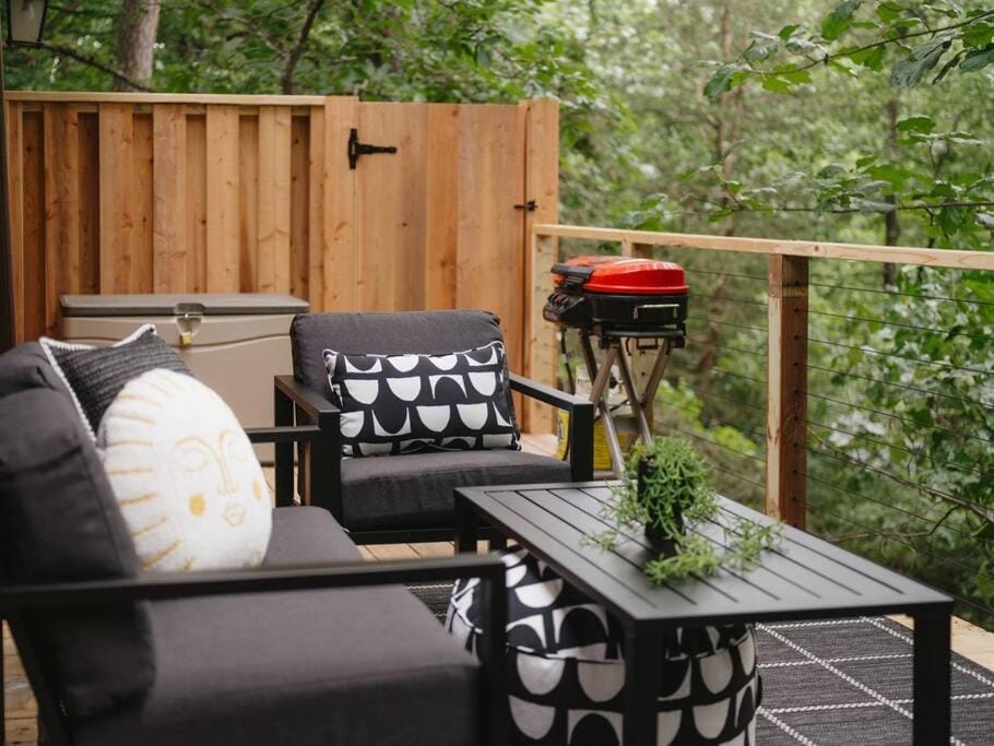 BBQ facilities, Balcony/Terrace