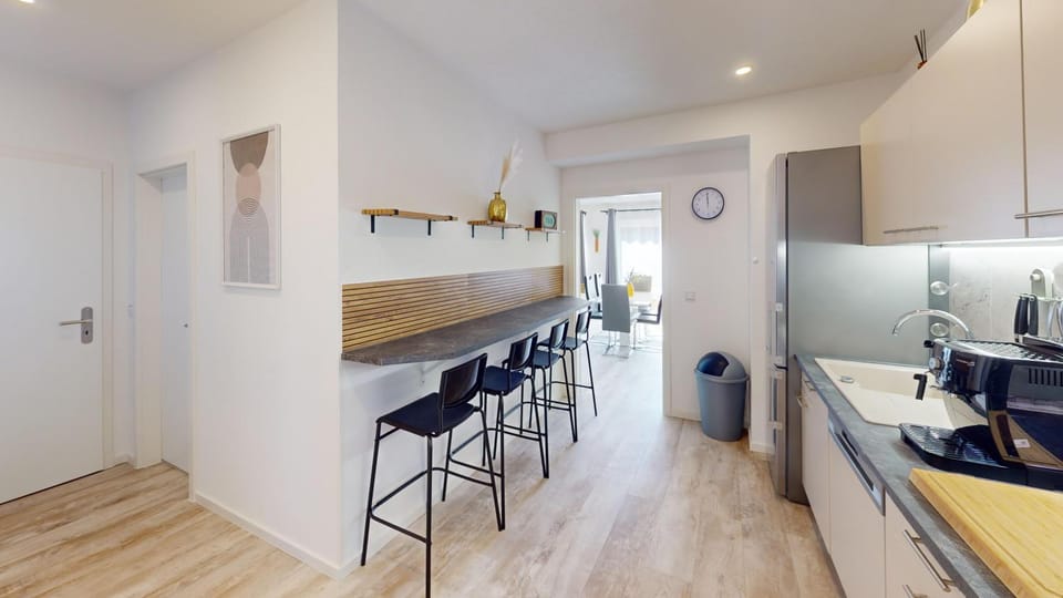 Coffee/tea facilities, kitchen