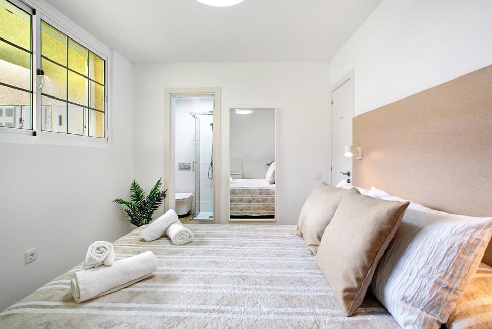 Living room, Bedroom