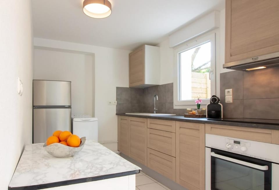 Kitchen or kitchenette, Other, pet friendly, stove, towels