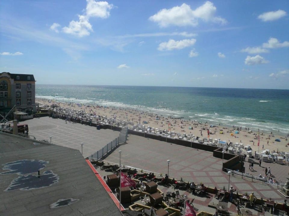 Haus Metropol 93 OB Apartment in Westerland