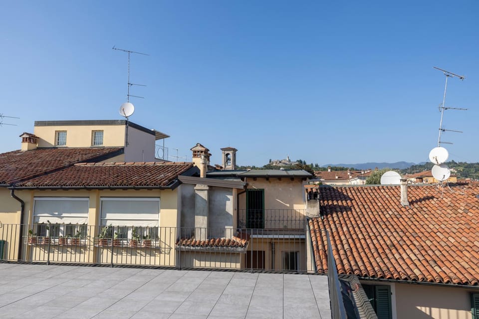Appartamento terrazza Cavour Apartment in Province of Brescia