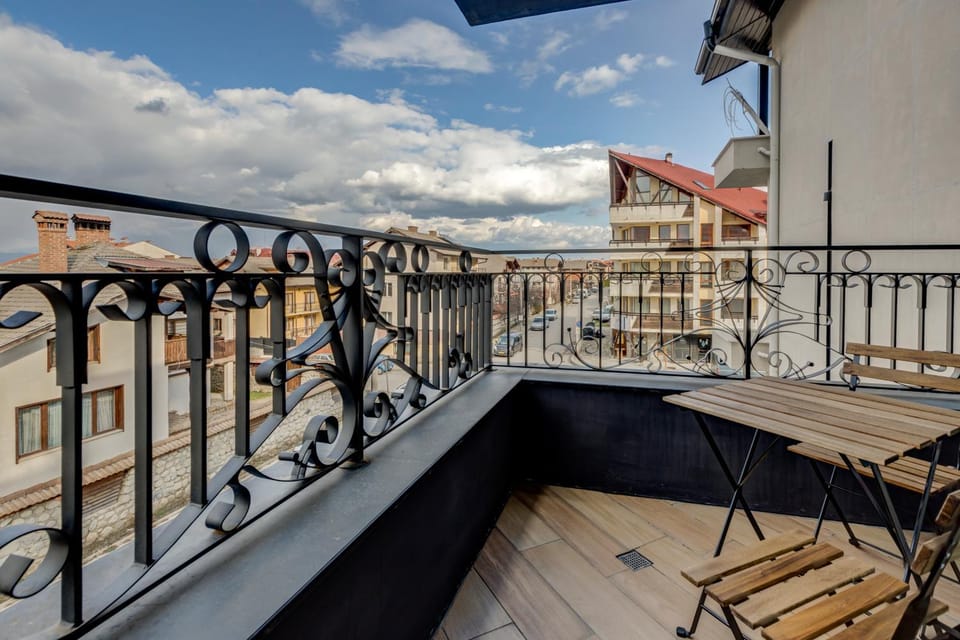 Property building, Day, View (from property/room), Balcony/Terrace