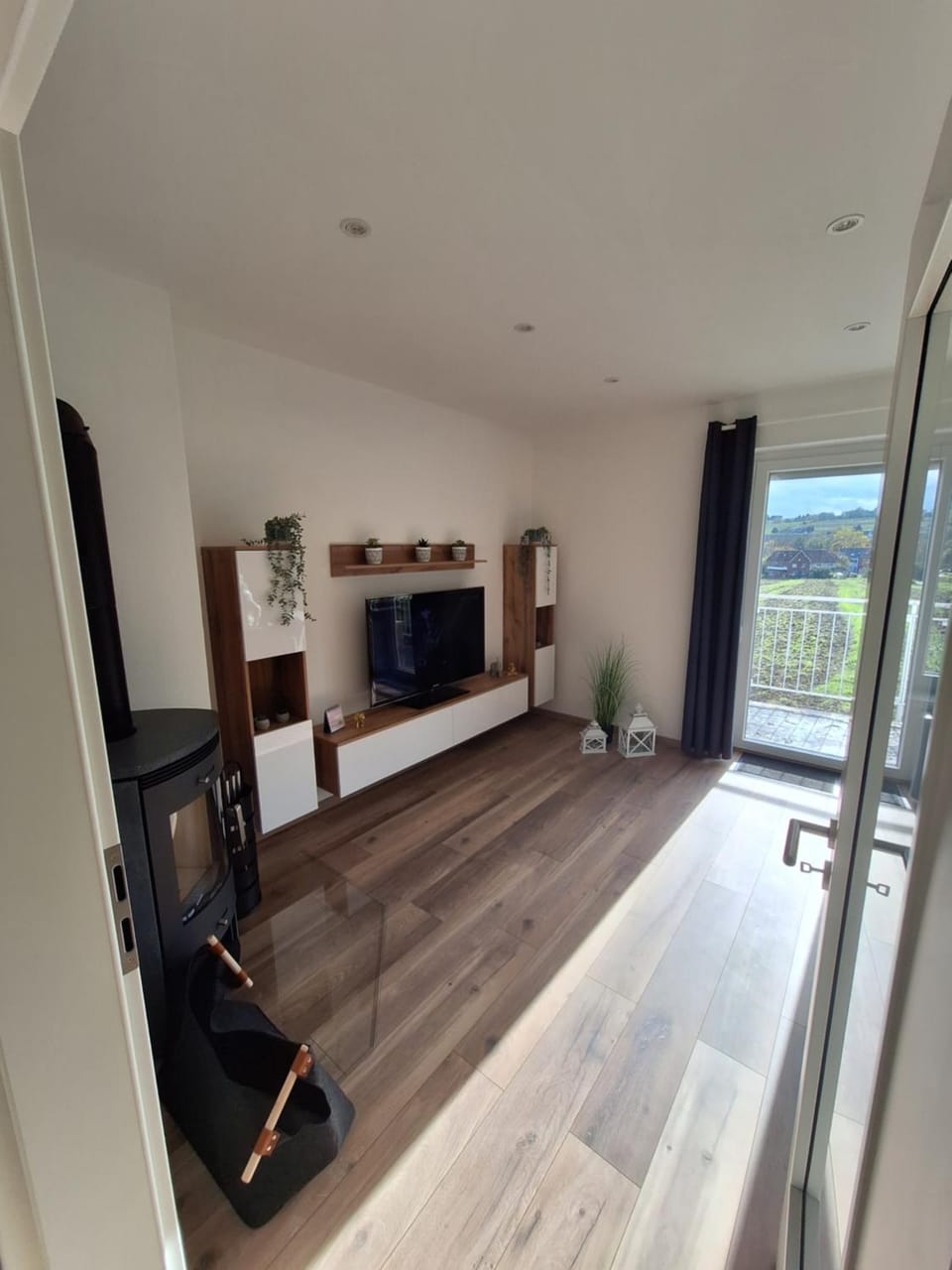 Communal lounge/ TV room, TV and multimedia, Living room, Evening entertainment