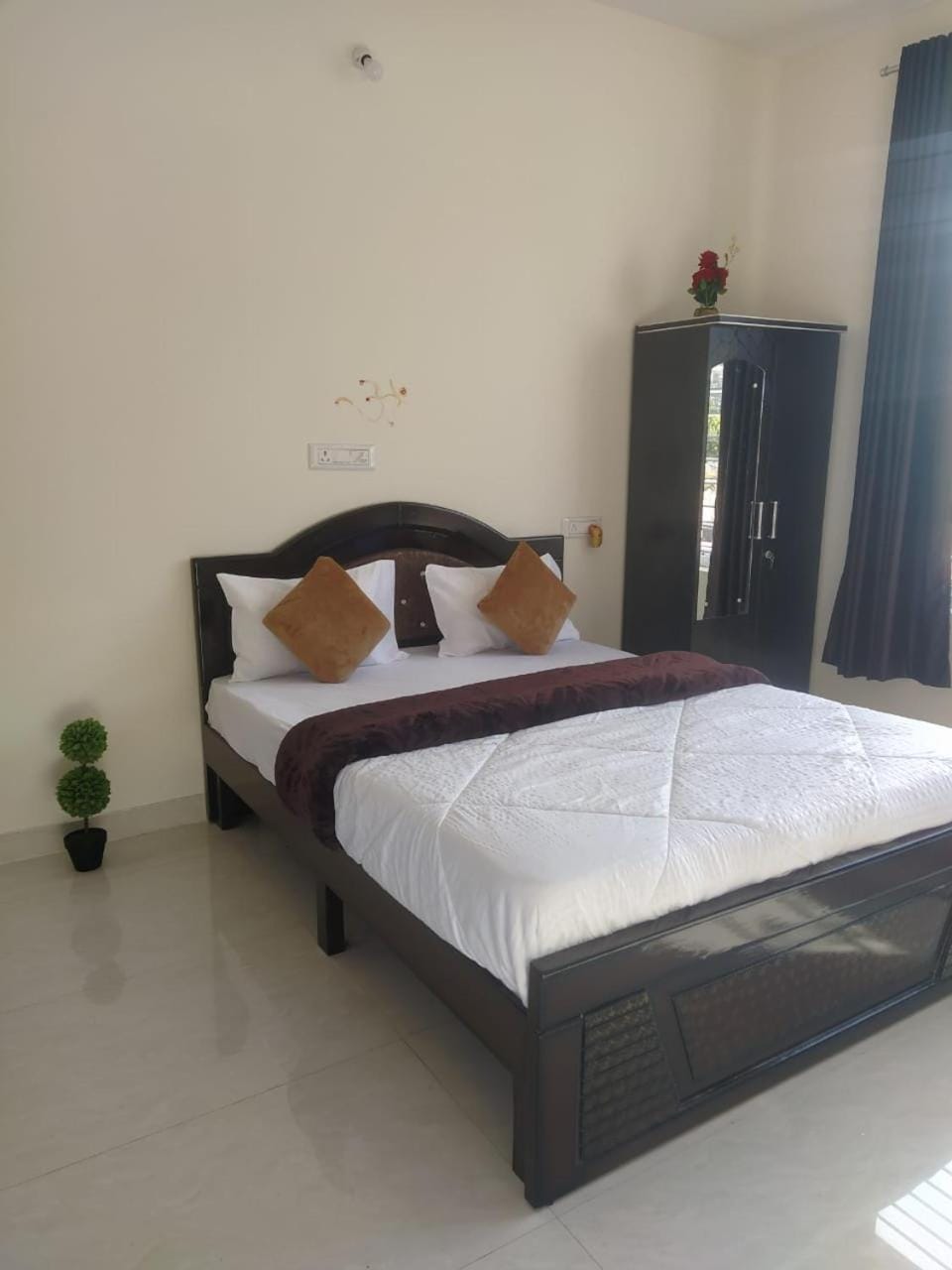 Nandi Skandagiri Guest House Bed and Breakfast in Karnataka