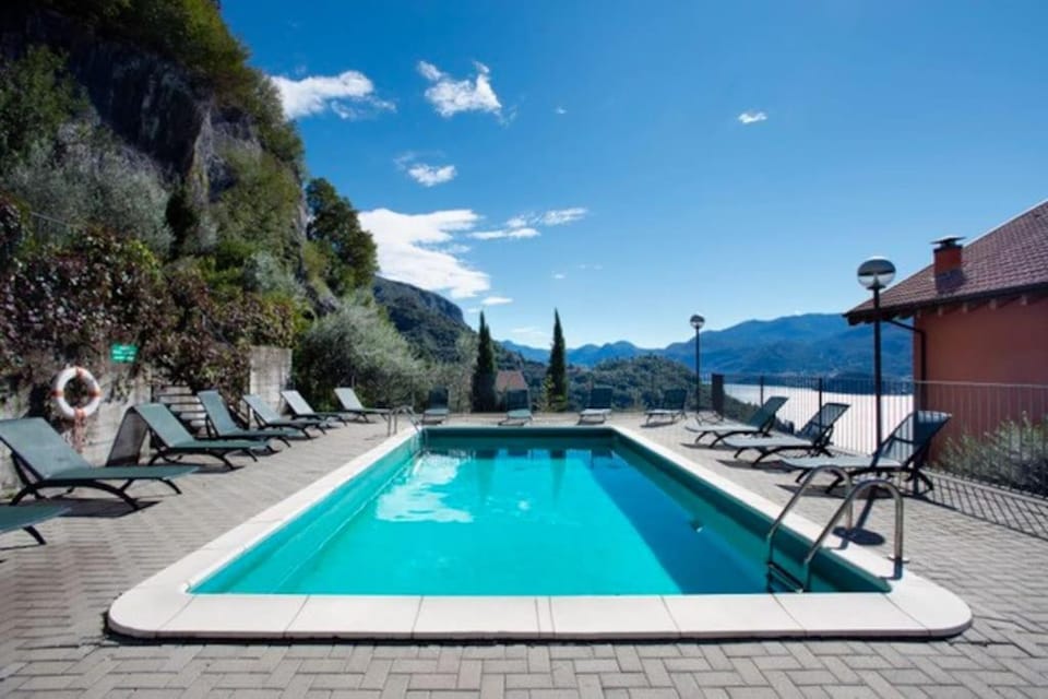 Day, Natural landscape, Mountain view, Swimming pool, sunbed