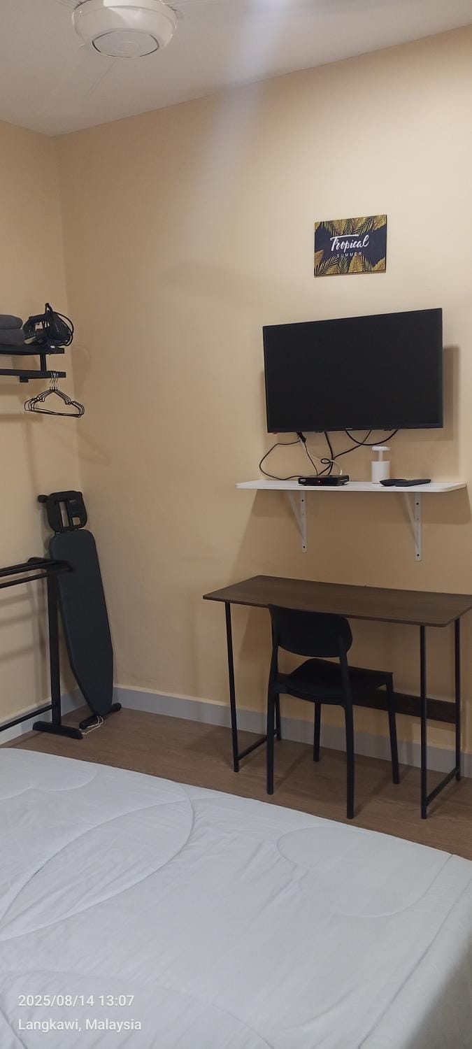 Photo of the whole room
