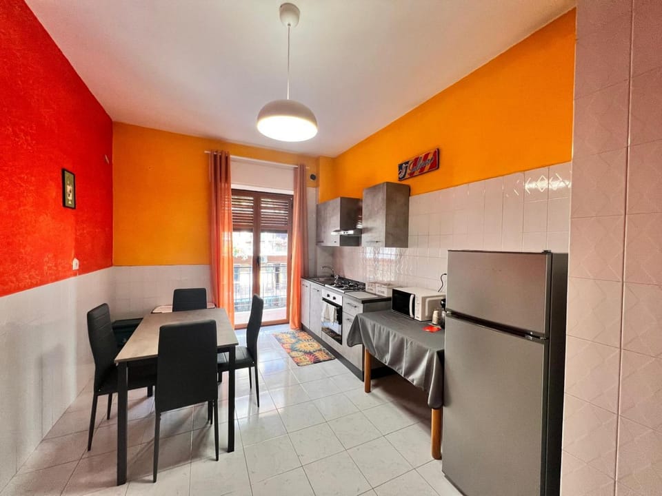 Domus Aurea relax room Bed and Breakfast in Salerno