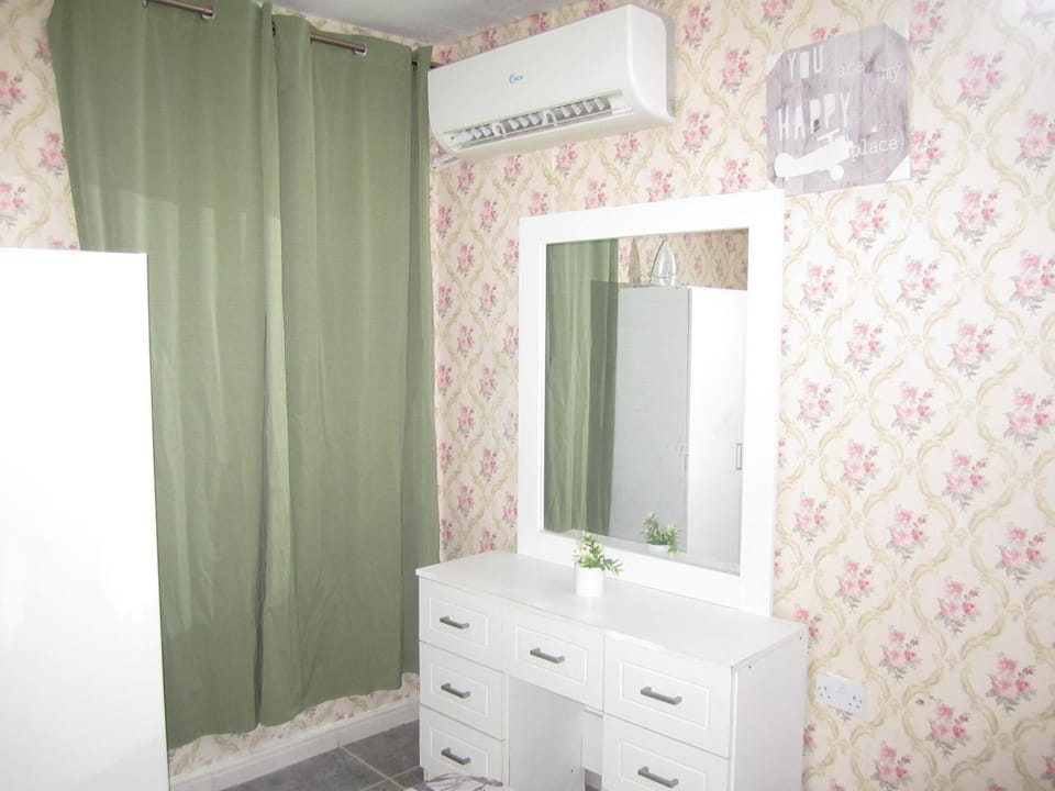 wardrobe, air conditioner