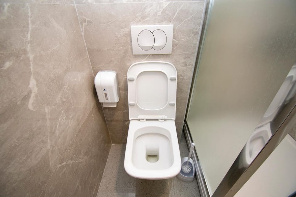 Shower, Toilet, Bathroom