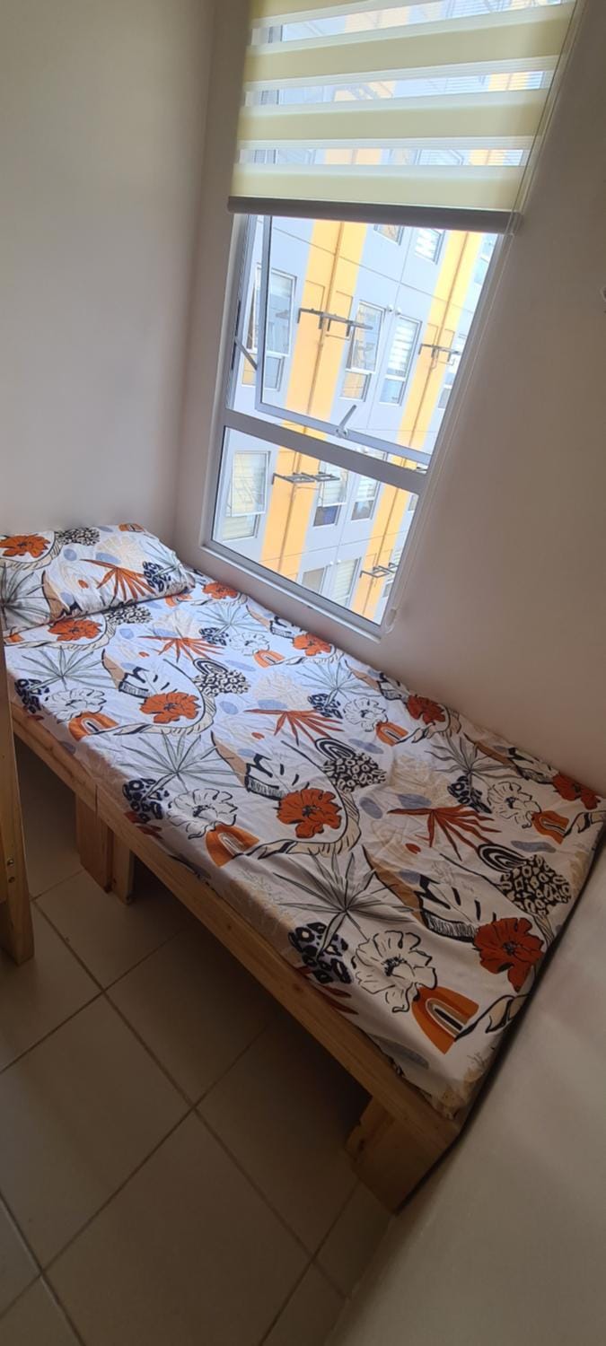 Bed, bunk bed