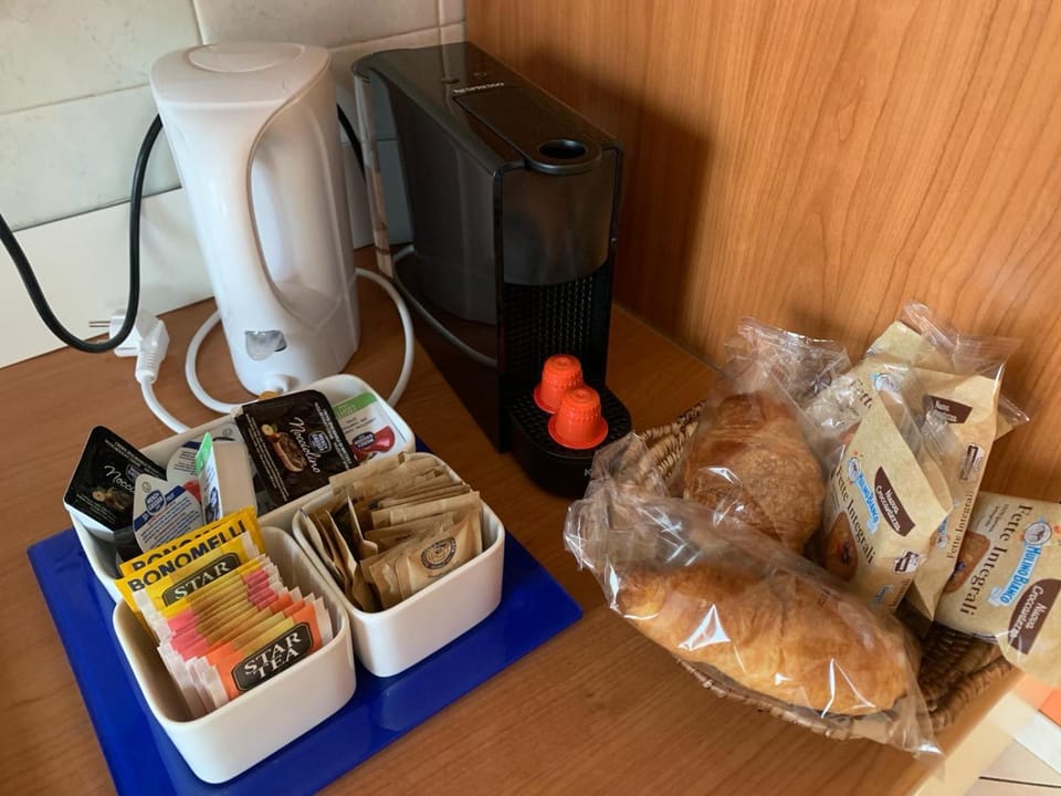Coffee/tea facilities