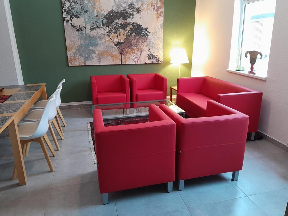 Communal lounge/ TV room
