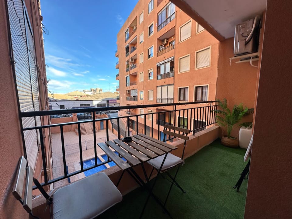 View (from property/room), Balcony/Terrace, City view