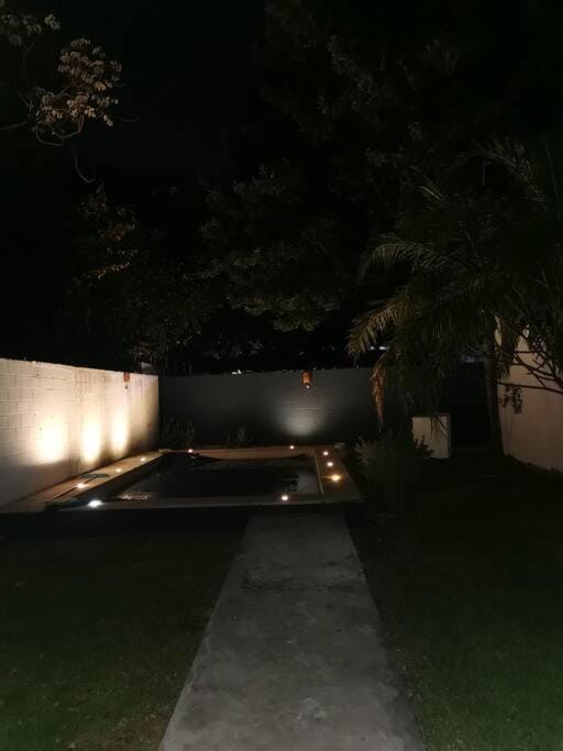 Residencia Maya con Hermosa Alberca y Jardines House in Merida