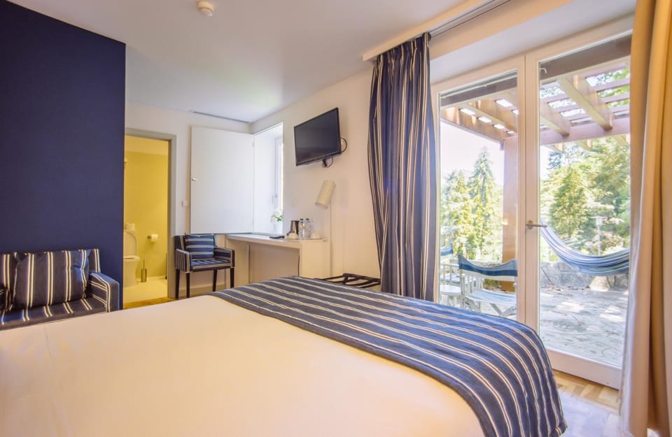 Bed, Balcony/Terrace, Bedroom